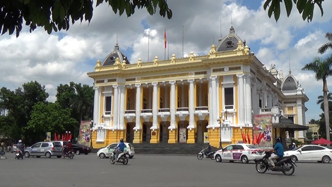 Tour tham quan Nhà hát Lớn, Hà Nội: Những vấn đề đặt ra trong khâu tổ chức? (16/5/2017)